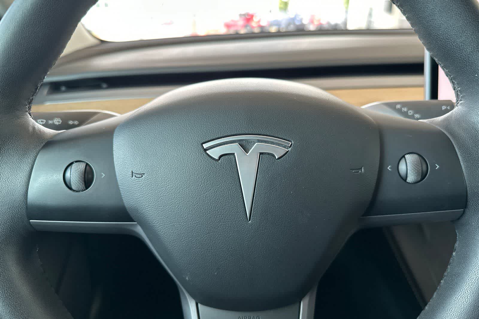 Thumbnail: 2022 Tesla Model 3 - 24