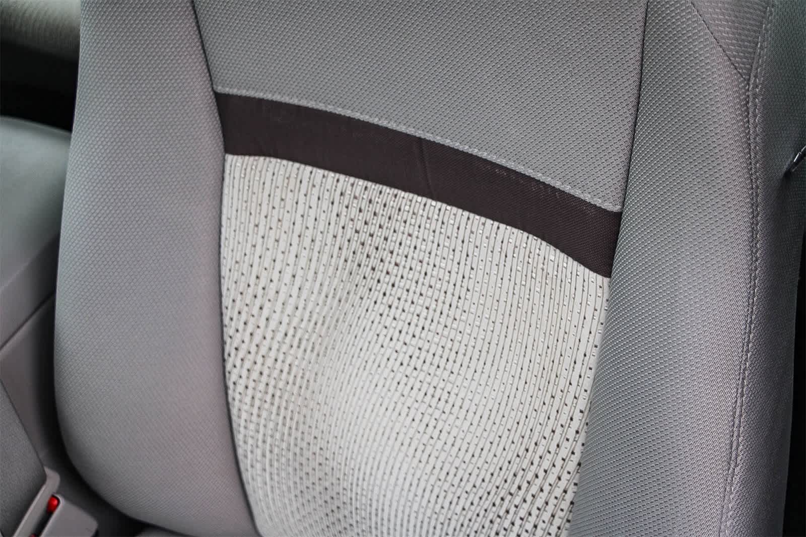 Thumbnail: 2013 Toyota Camry - 23