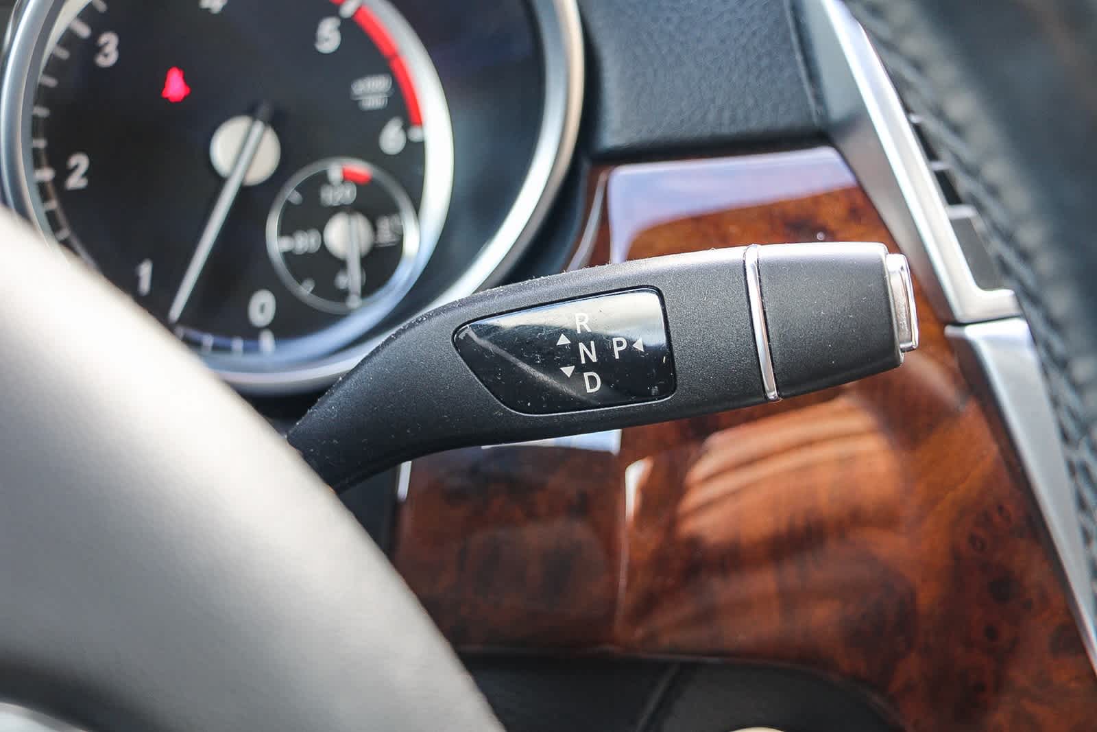 Thumbnail: 2014 Mercedes-Benz M-Class - 21