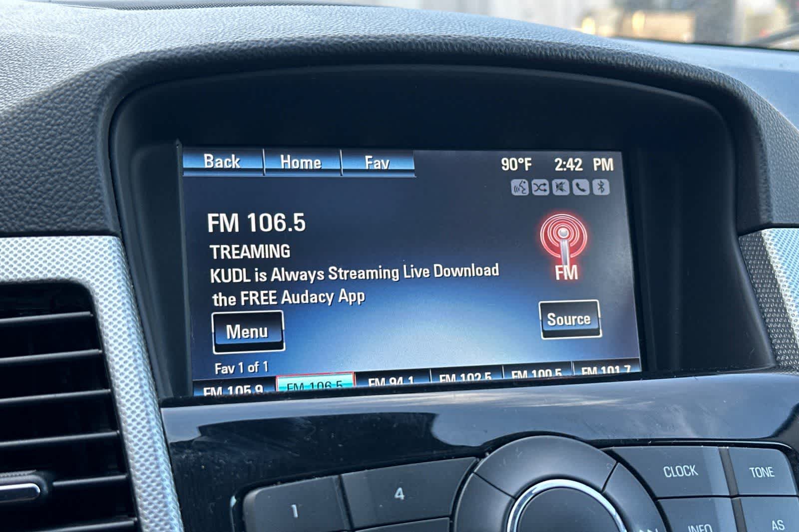 Thumbnail: 2015 Chevrolet Cruze - 16