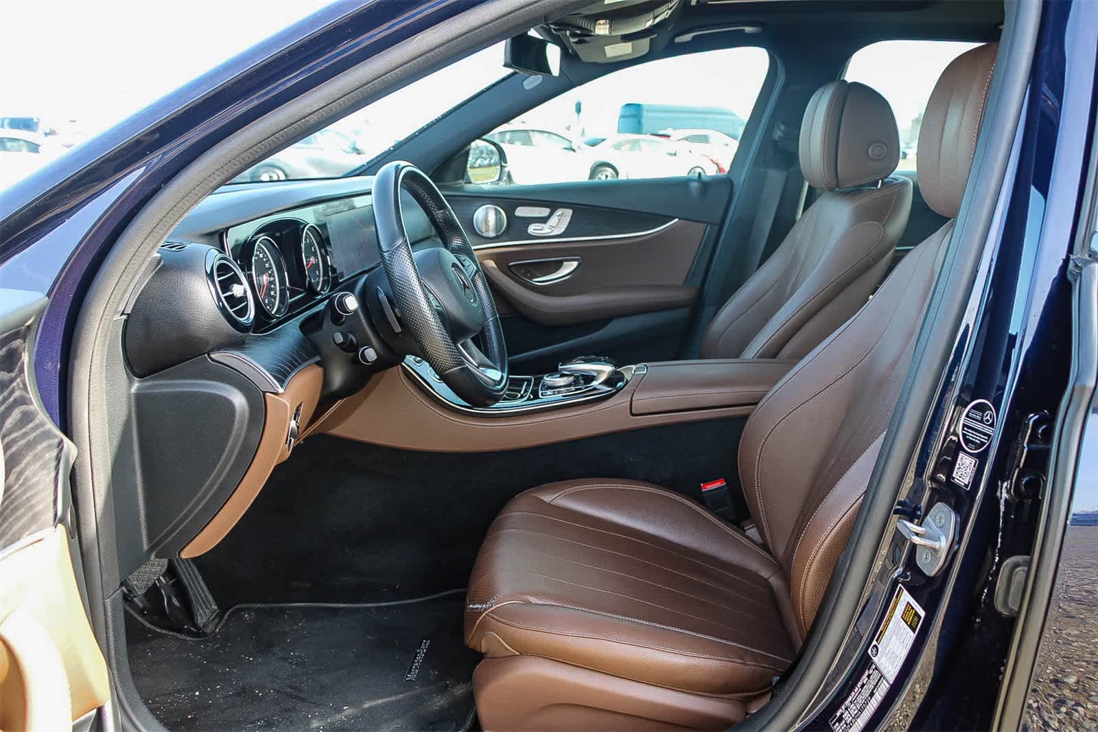 Thumbnail: 2017 Mercedes-Benz E-Class - 17