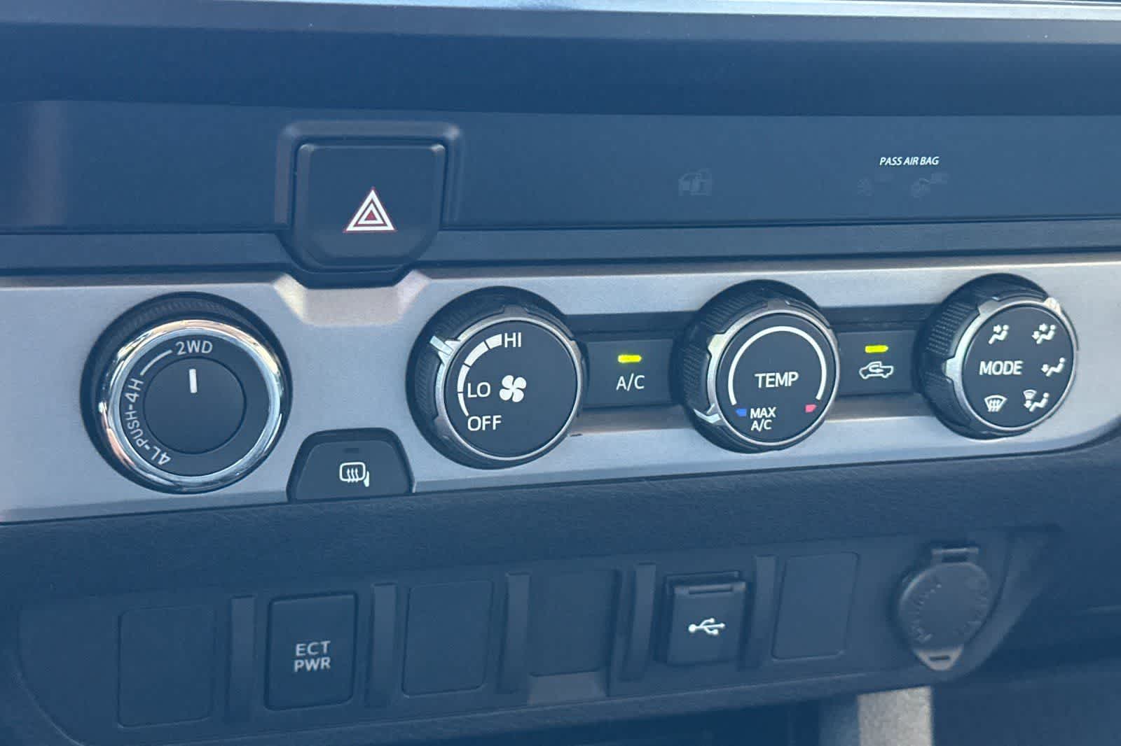 Thumbnail: 2020 Toyota Tacoma - 20