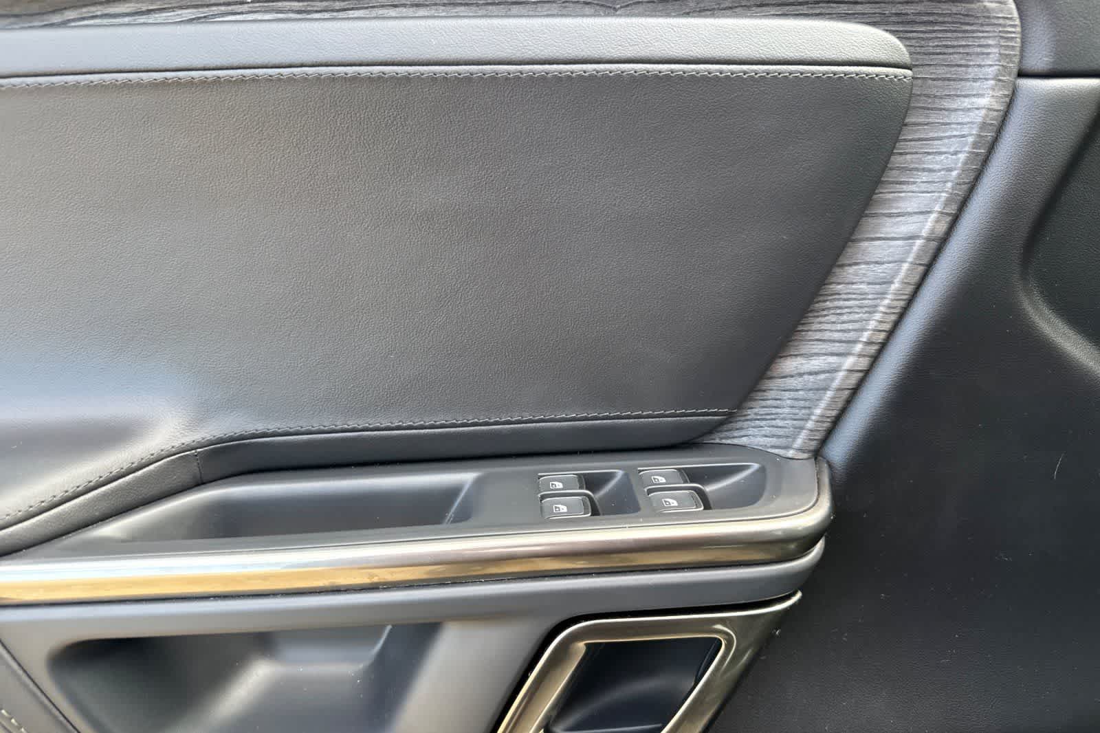 Thumbnail: 2023 Rivian R1S - 12