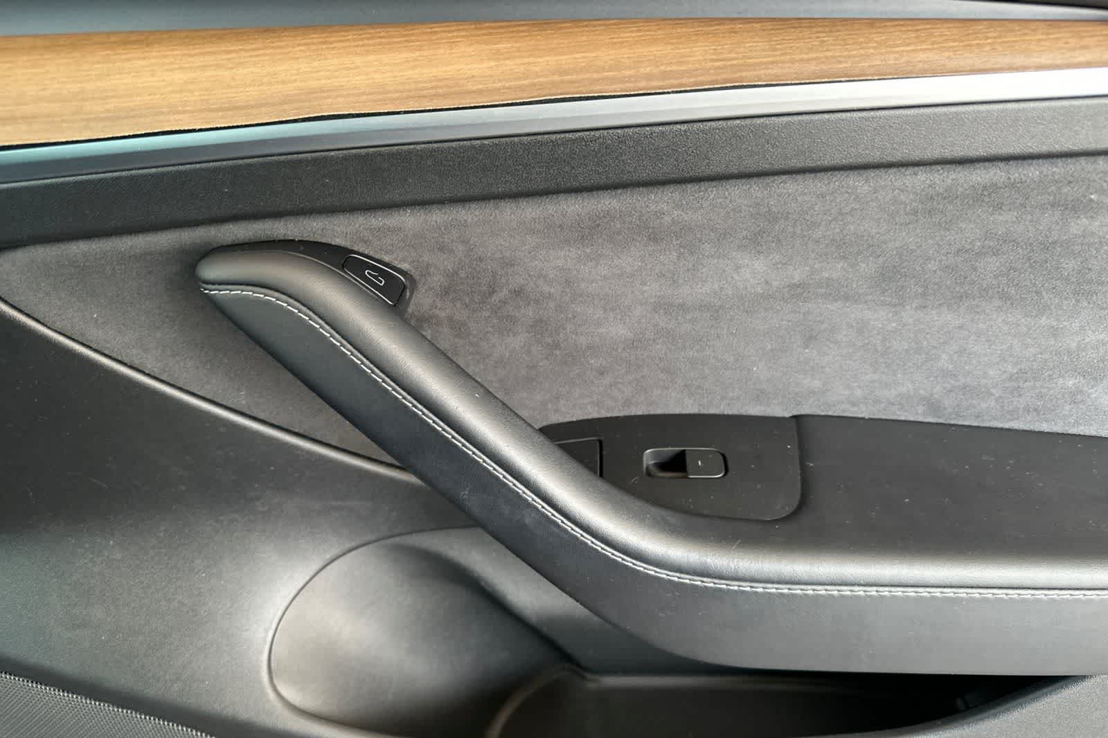 Thumbnail: 2022 Tesla Model 3 - 18