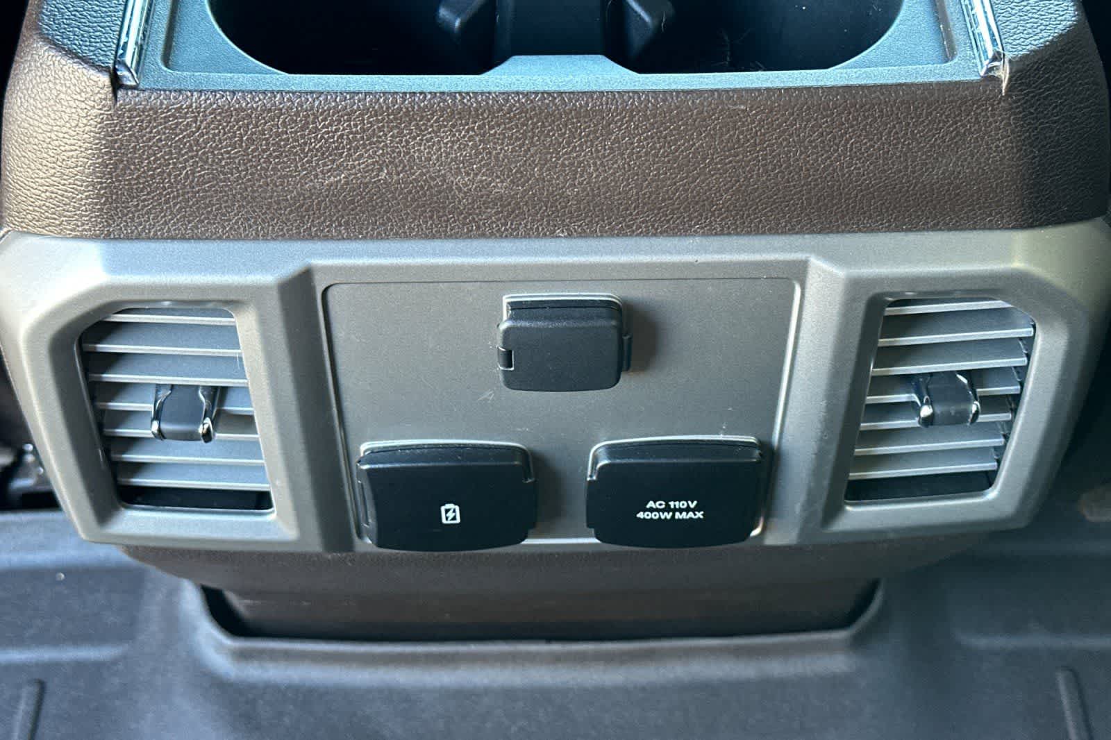 Thumbnail: 2017 Ford Econoline - 15