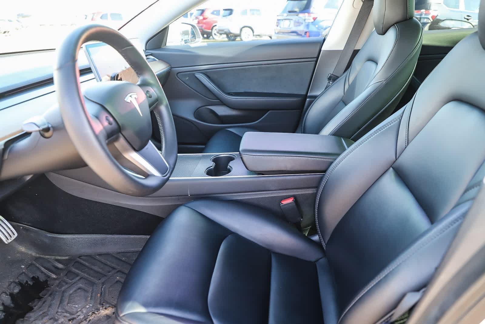 Thumbnail: 2020 Tesla Model 3 - 15