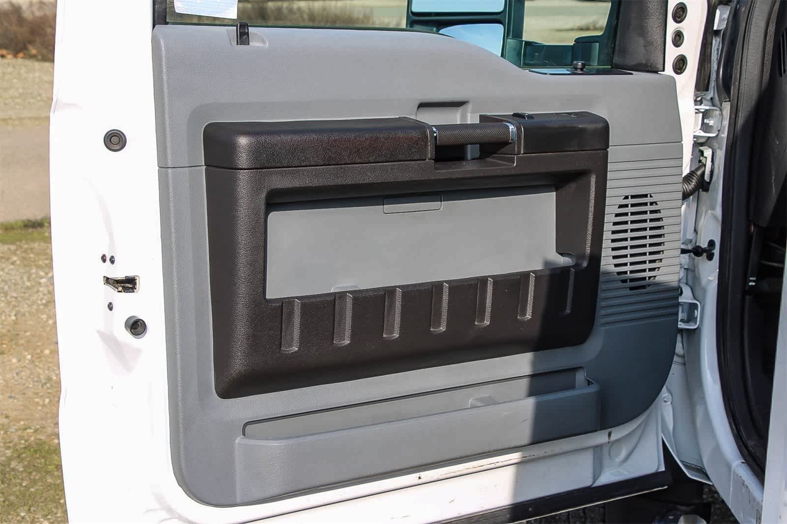 Thumbnail: 2015 Ford Econoline - 12