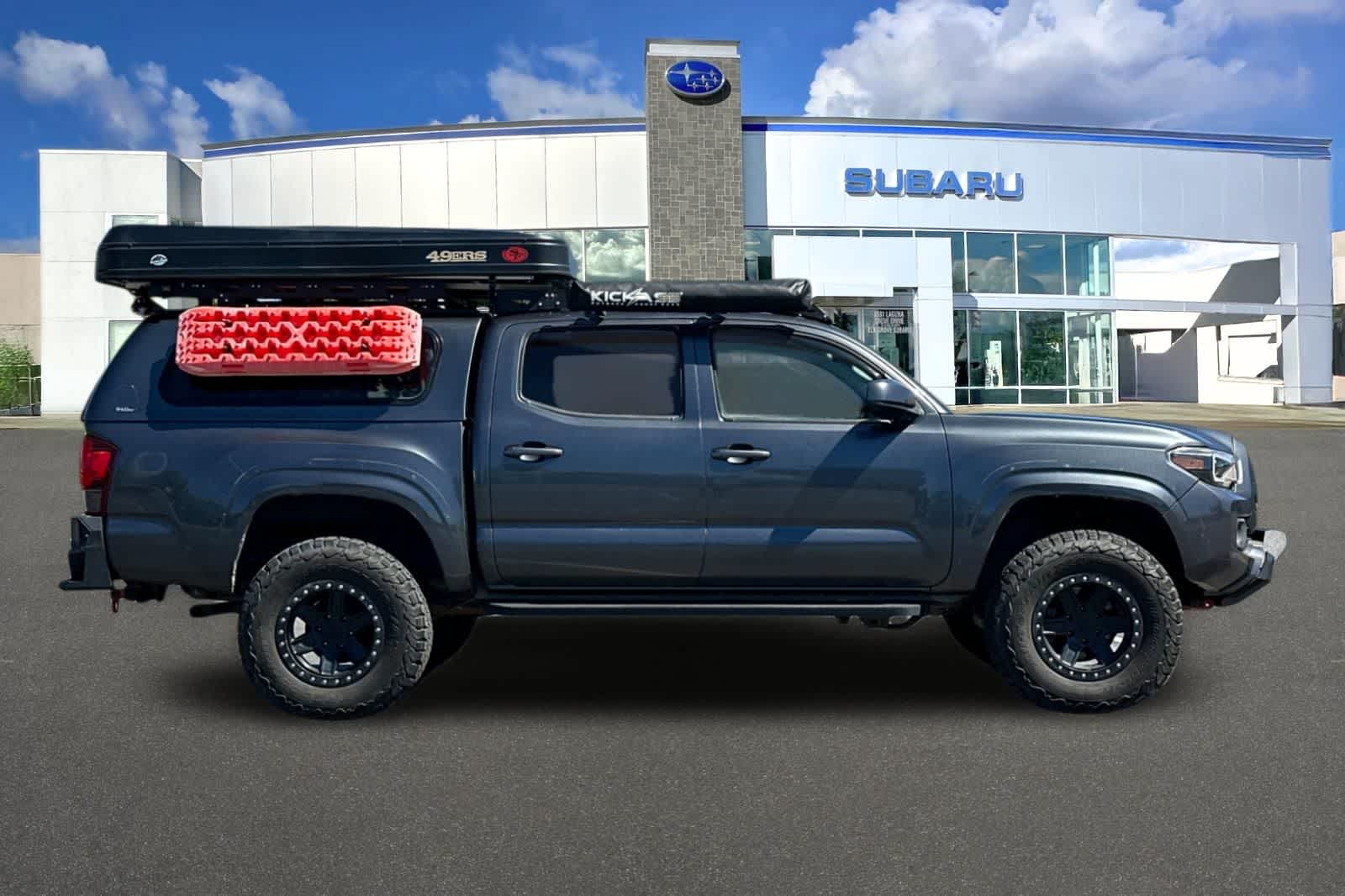 Thumbnail: 2020 Toyota Tacoma - 6