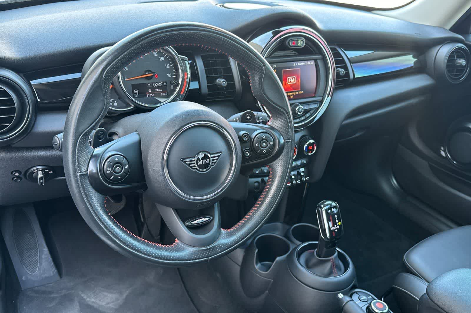 Thumbnail: 2020 MINI Cooper Hardtop - 3