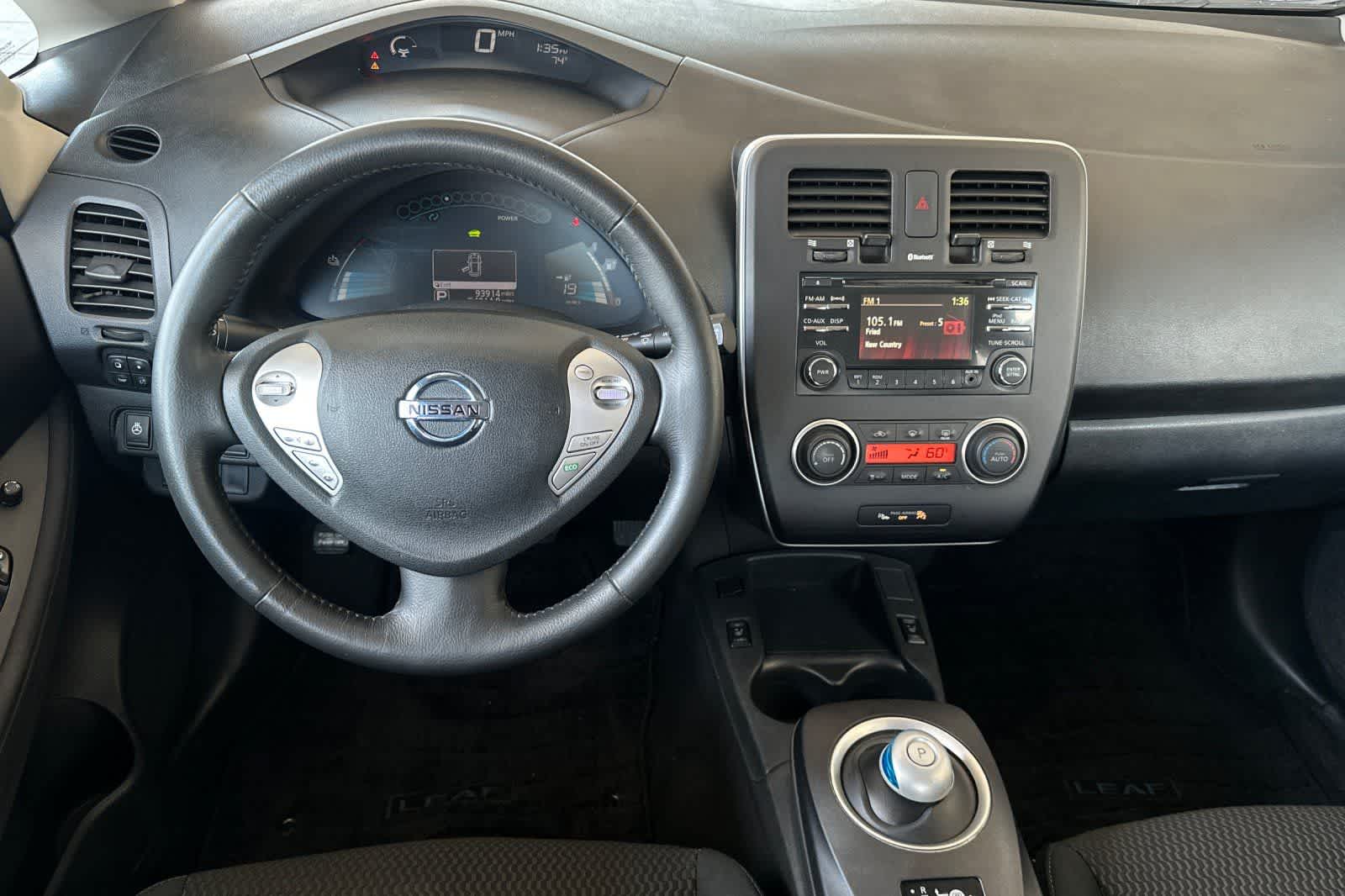 Thumbnail: 2015 Nissan Leaf - 14