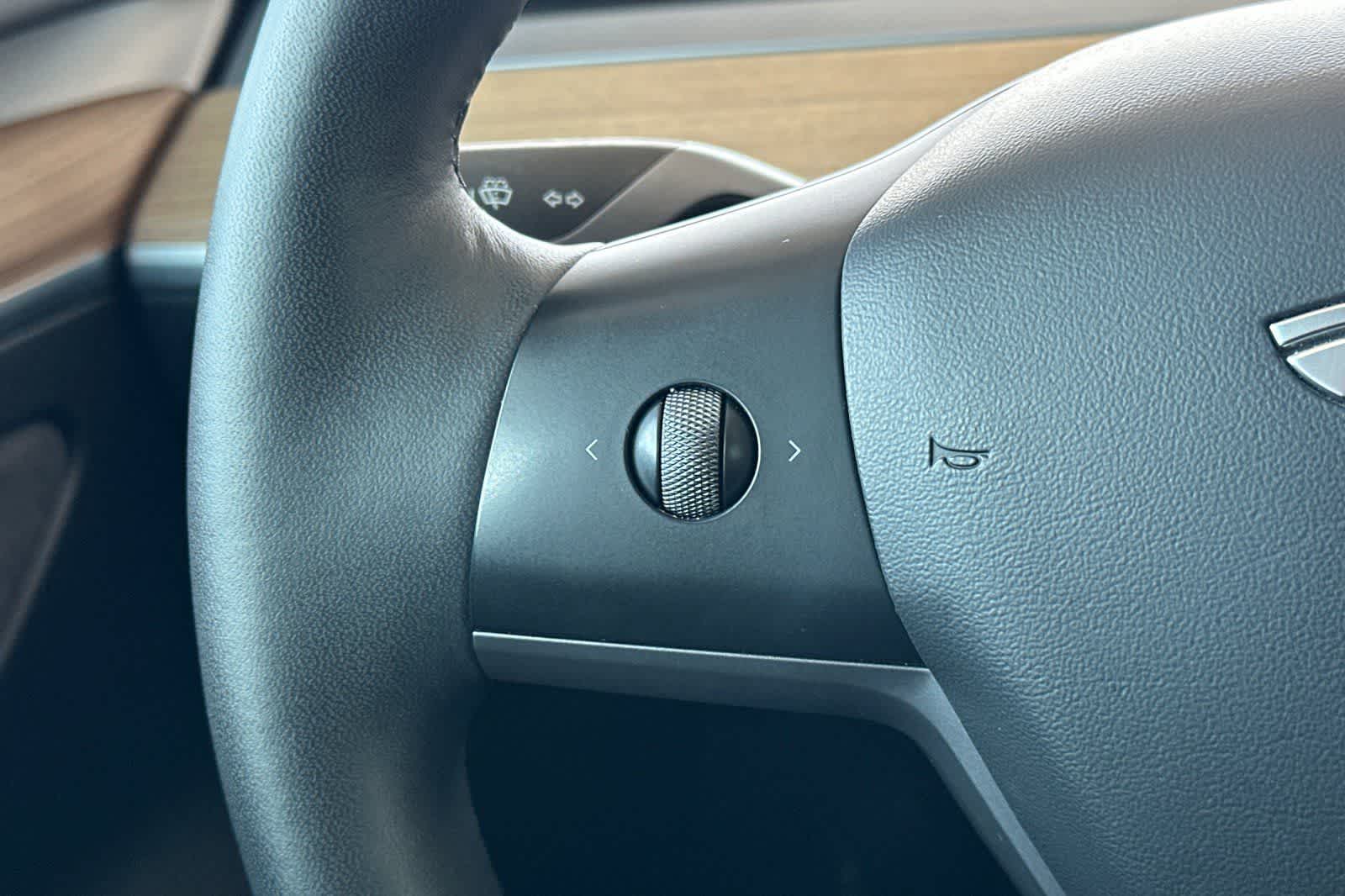 Thumbnail: 2022 Tesla Model 3 - 25