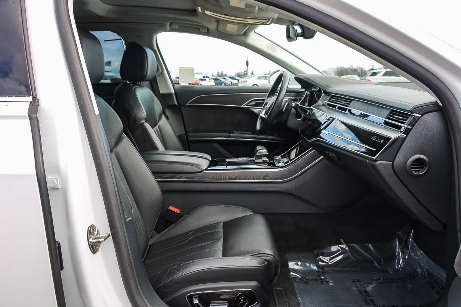 Thumbnail: 2019 Audi A8 - 19