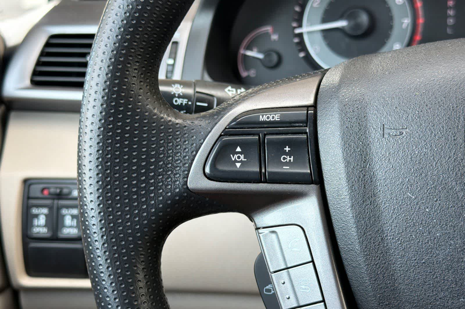 Thumbnail: 2015 Honda Odyssey - 26