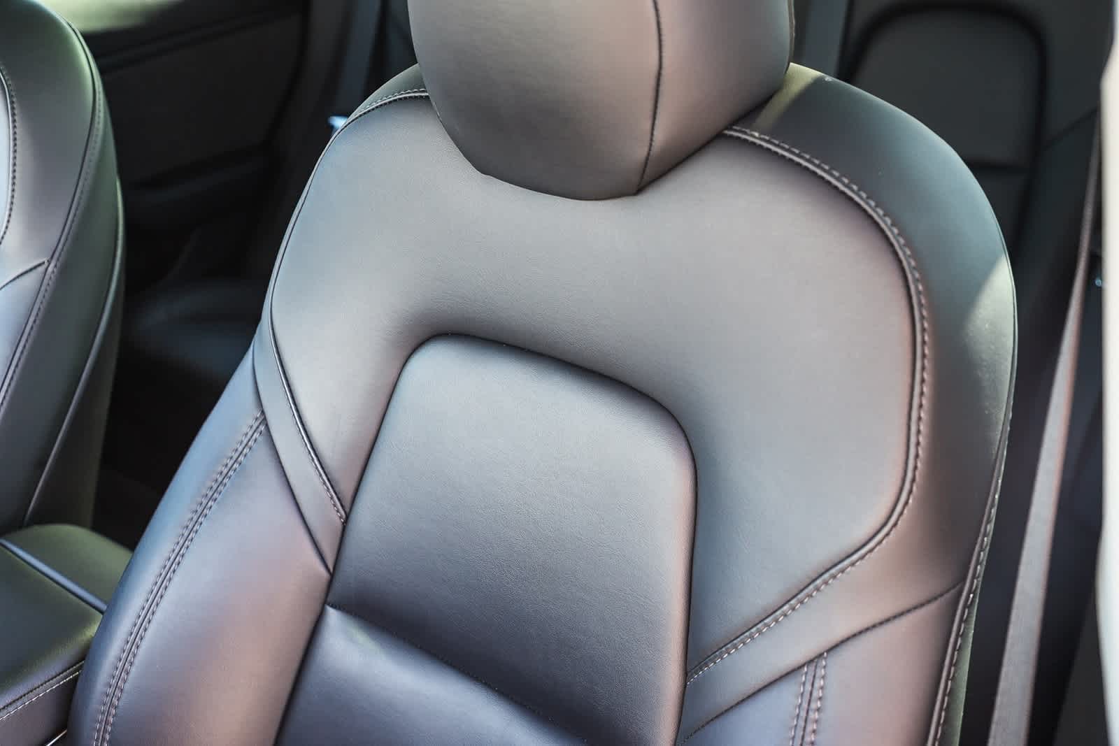 Thumbnail: 2020 Tesla Model 3 - 21