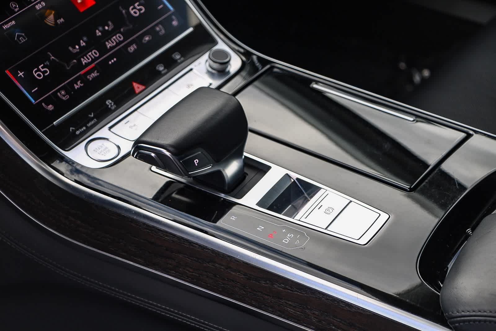 Thumbnail: 2019 Audi A8 - 16