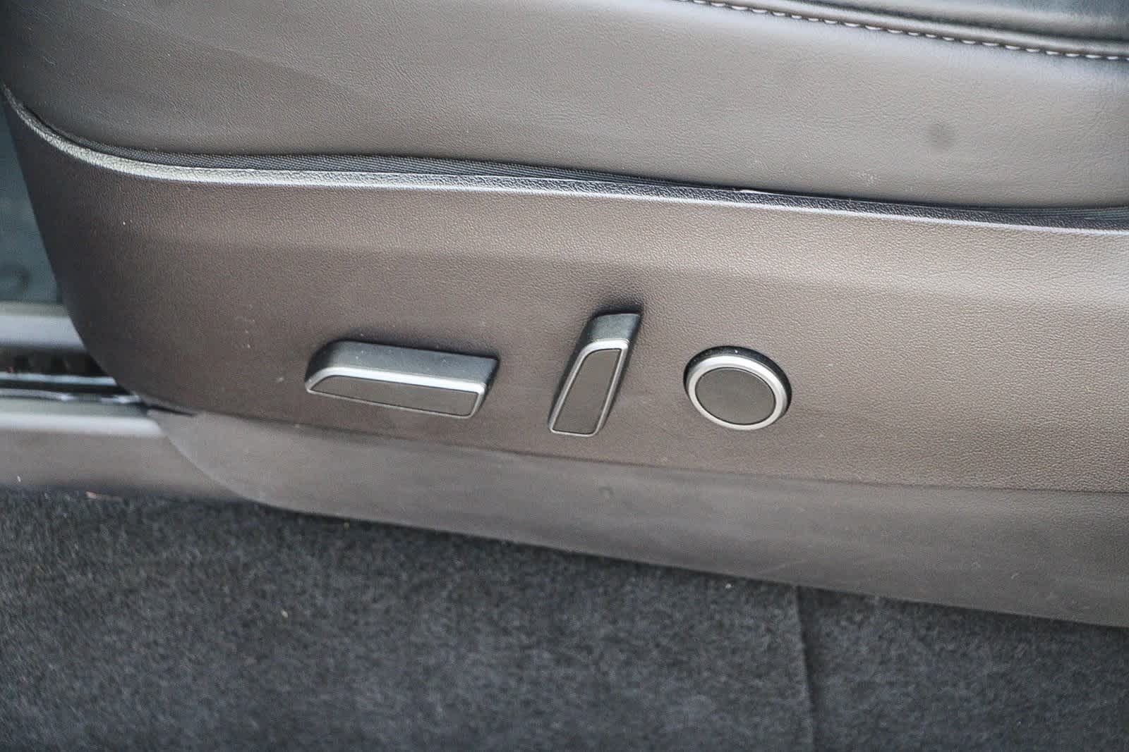 Thumbnail: 2022 Tesla Model Y - 19