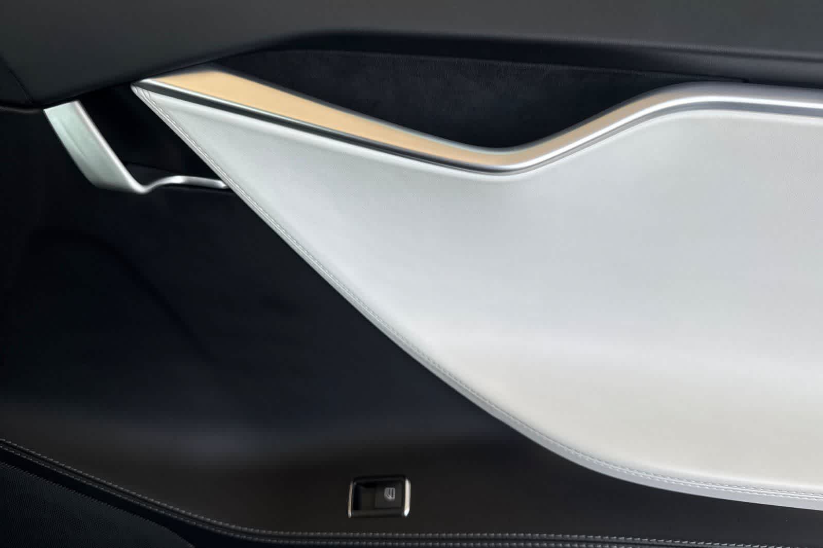 Thumbnail: 2018 Tesla Model S - 18