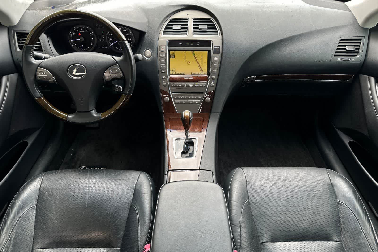 Thumbnail: 2010 Lexus ES - 3