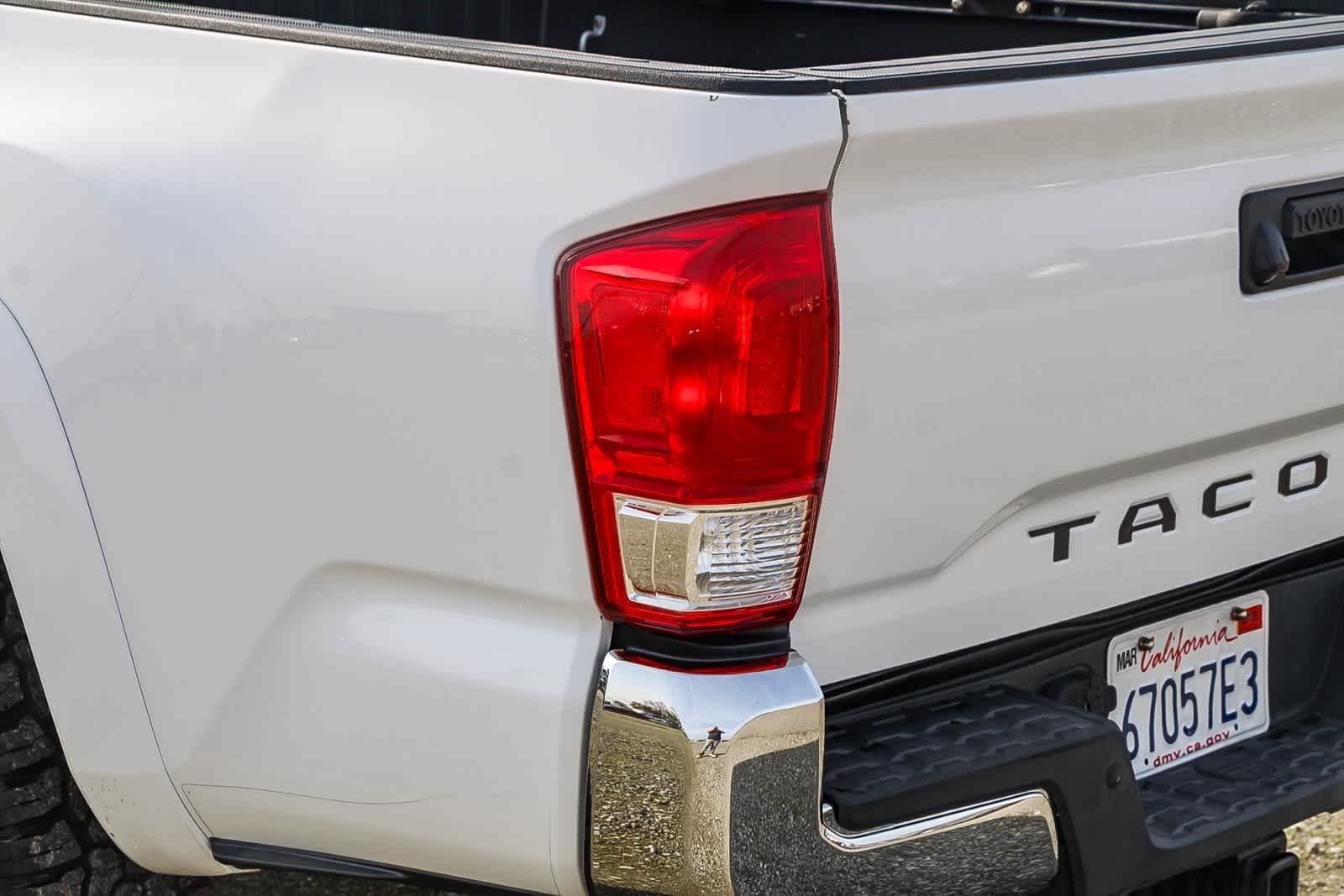 Thumbnail: 2017 Toyota Tacoma - 20