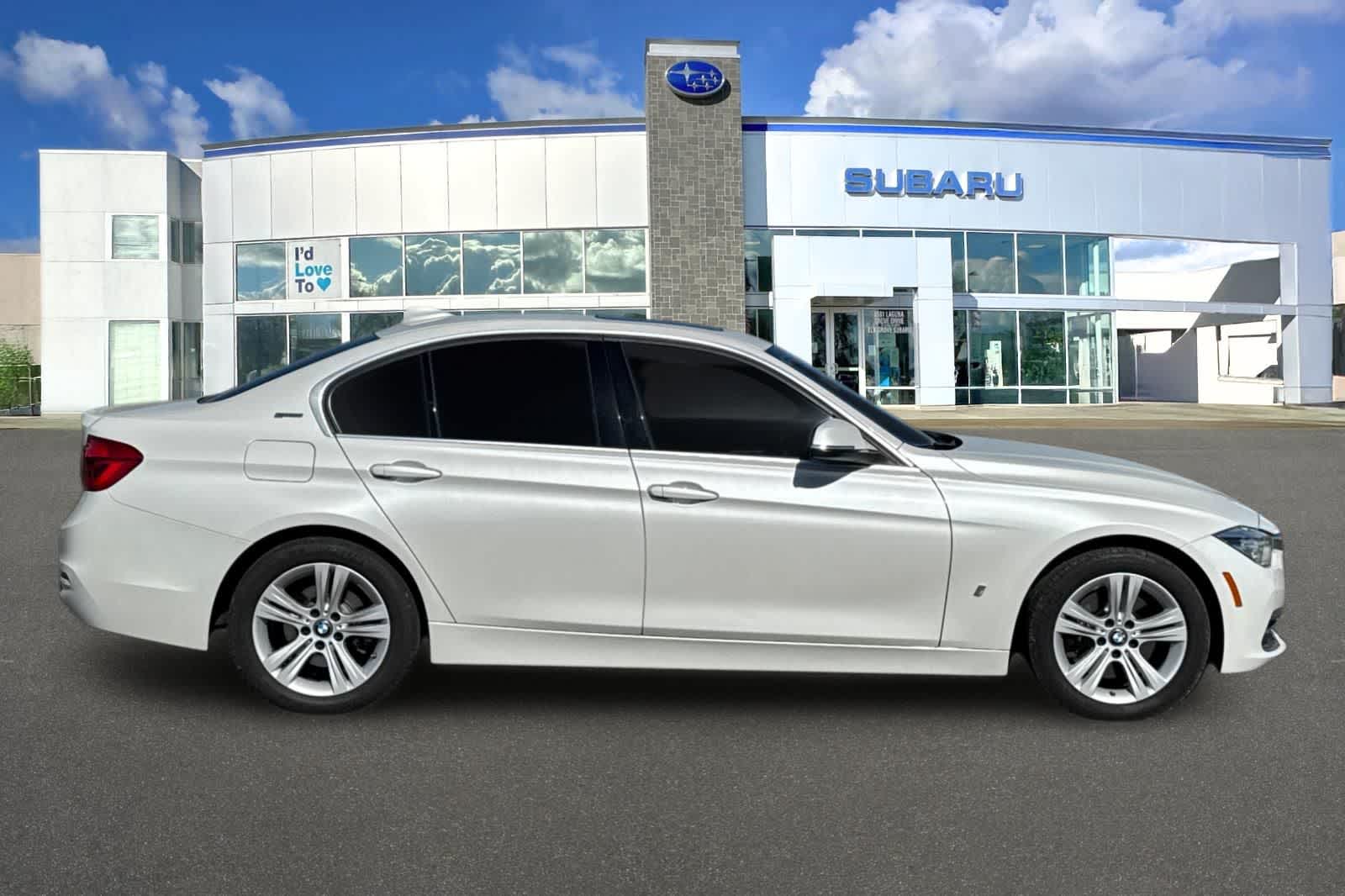 Thumbnail: 2018 BMW 3 Series - 6