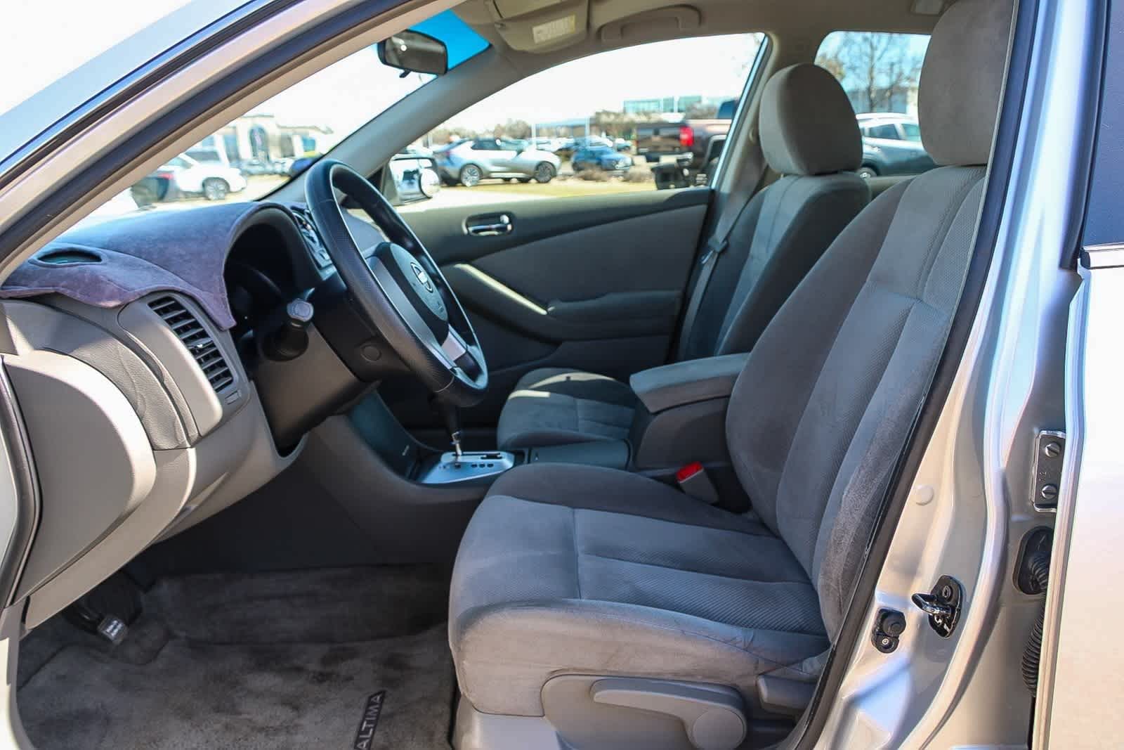 Thumbnail: 2007 Nissan Altima - 13