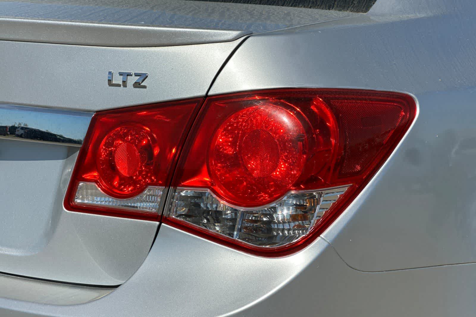 Thumbnail: 2015 Chevrolet Cruze - 26