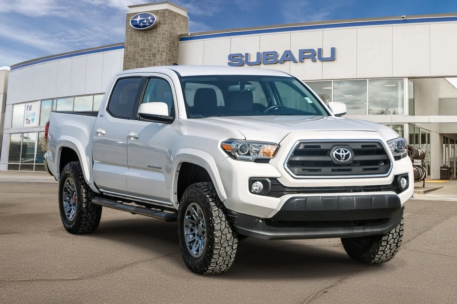 Thumbnail: 2017 Toyota Tacoma - 5