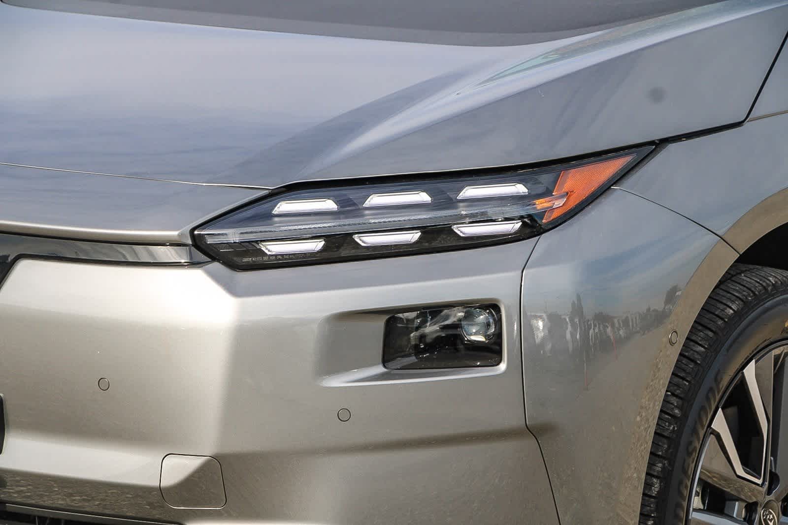 Thumbnail: 2026 Subaru Solterra - 8