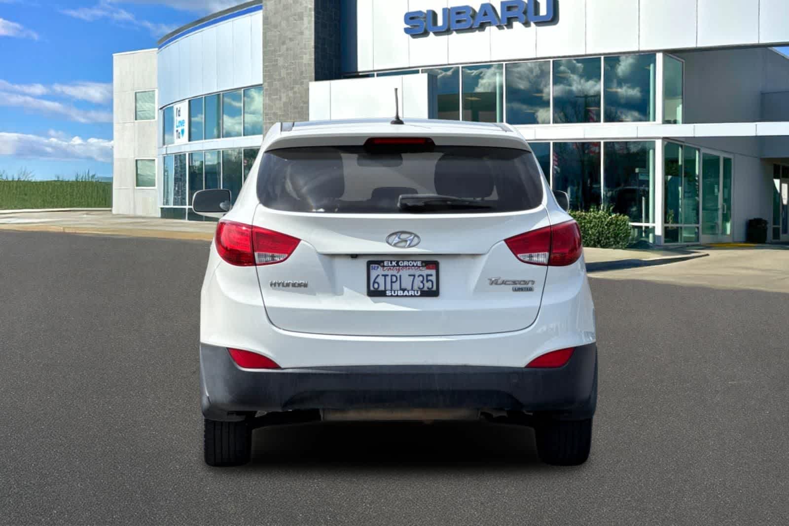 Thumbnail: 2012 Hyundai Tucson - 7