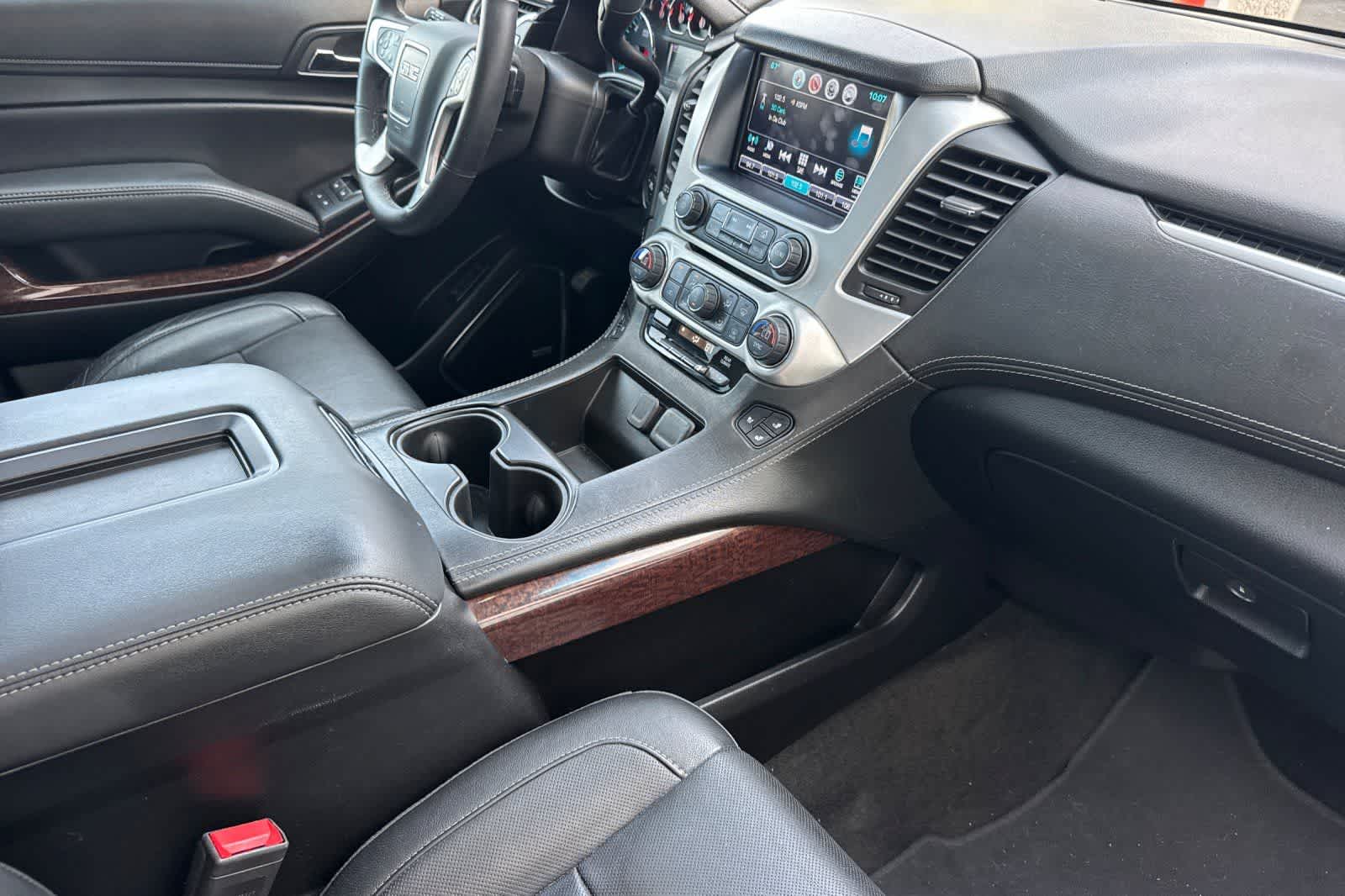 Thumbnail: 2018 GMC Yukon - 17