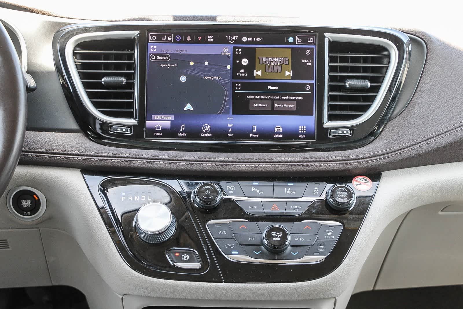 Thumbnail: 2021 Chrysler Pacifica - 11