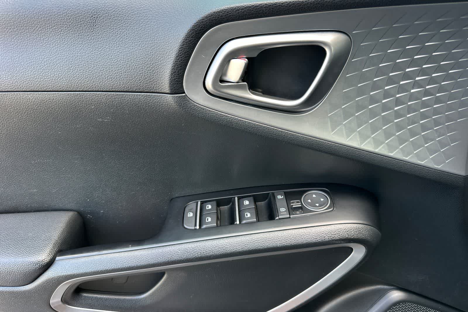 Thumbnail: 2023 Kia Soul - 12