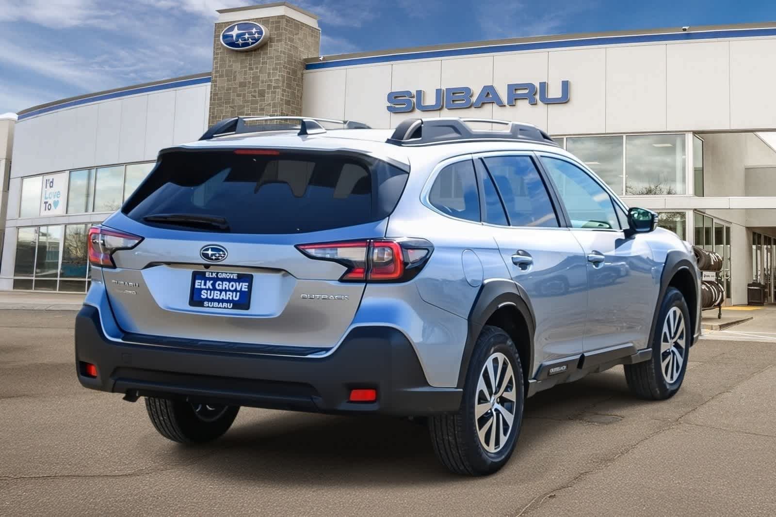 Thumbnail: 2025 Subaru Outback - 4