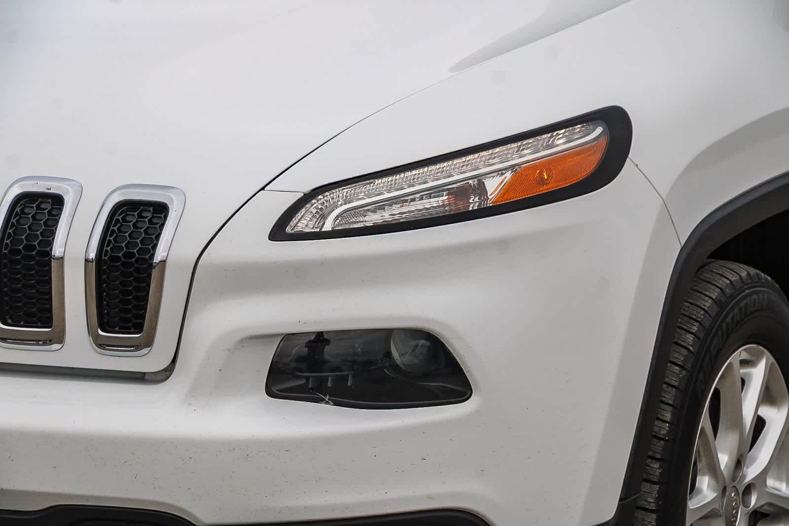 Thumbnail: 2018 Jeep Cherokee - 7