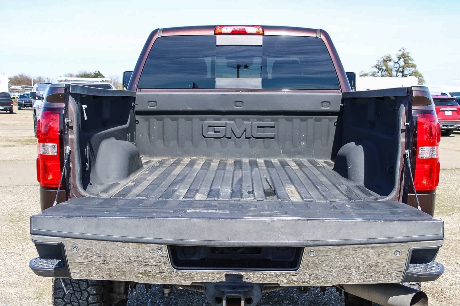 Thumbnail: 2016 GMC Sierra 2500 - 22