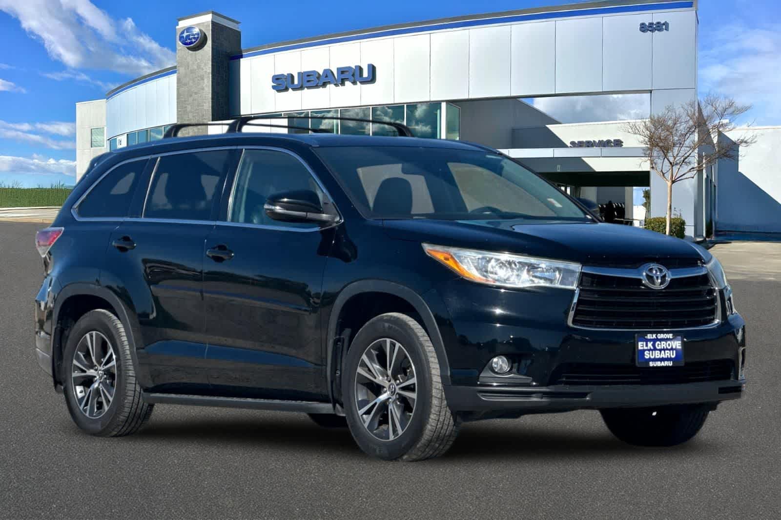 Thumbnail: 2016 Toyota Highlander - 5
