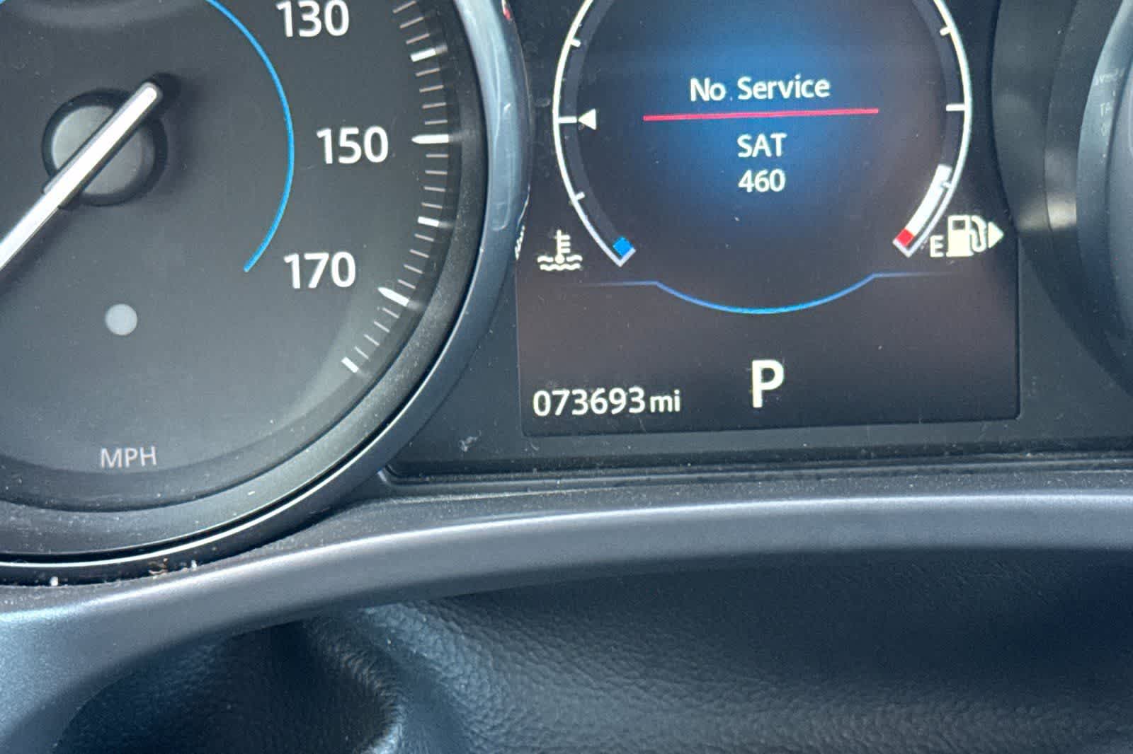 Thumbnail: 2017 Jaguar F-Pace - 30