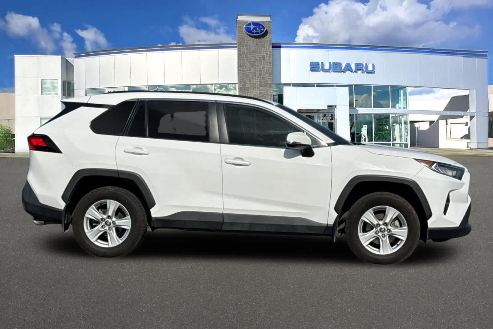 Thumbnail: 2021 Toyota RAV4 - 6