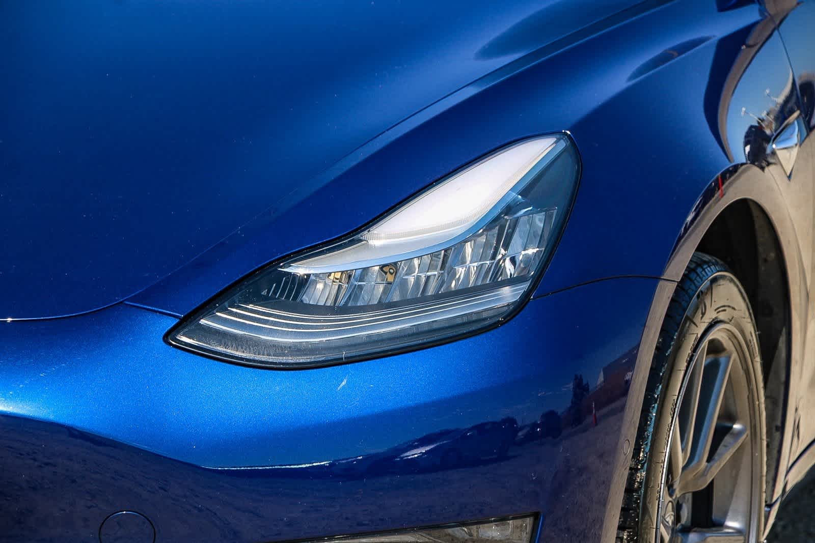 Thumbnail: 2018 Tesla Model 3 - 7