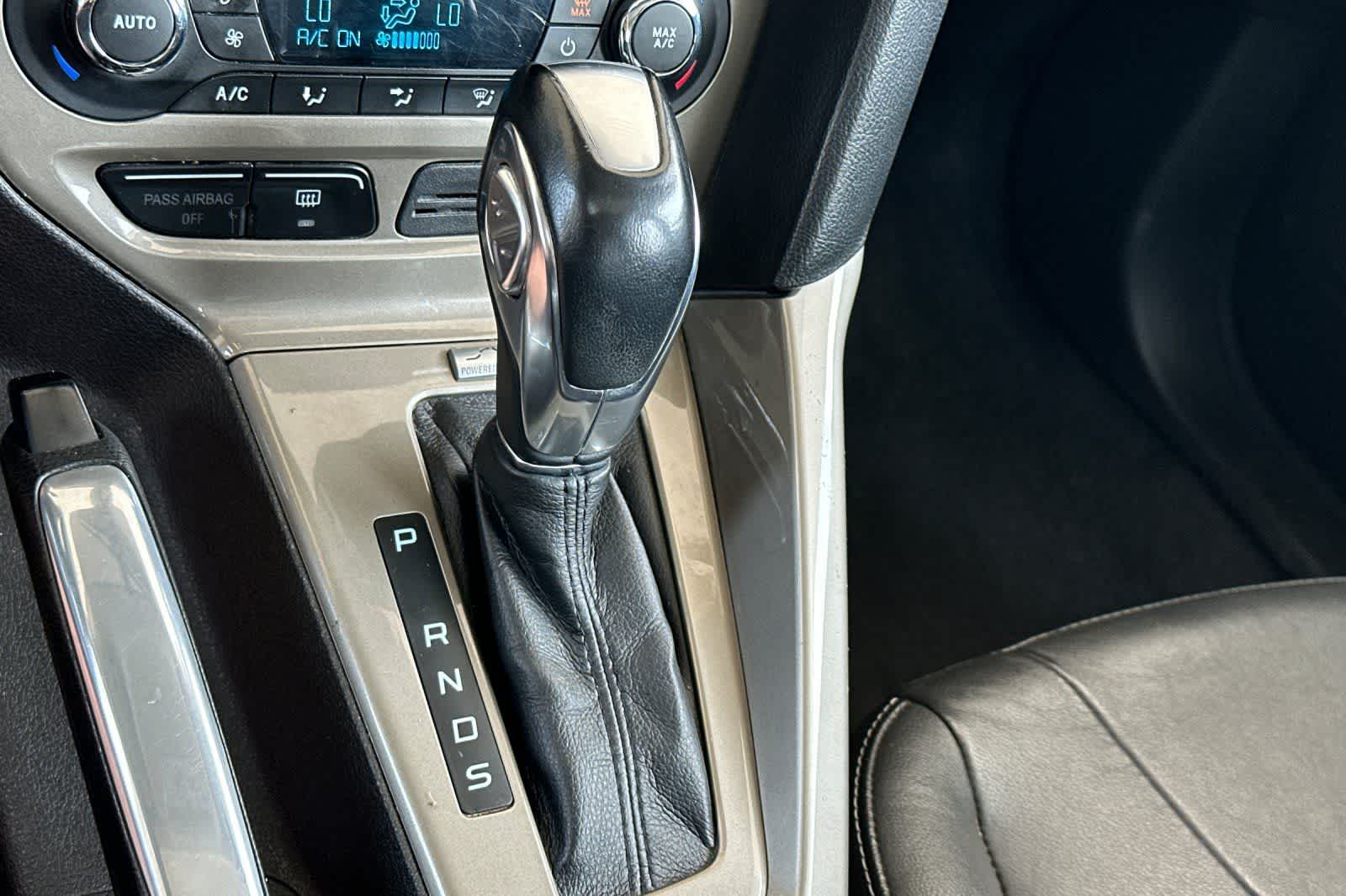 Thumbnail: 2012 Ford Focus - 21