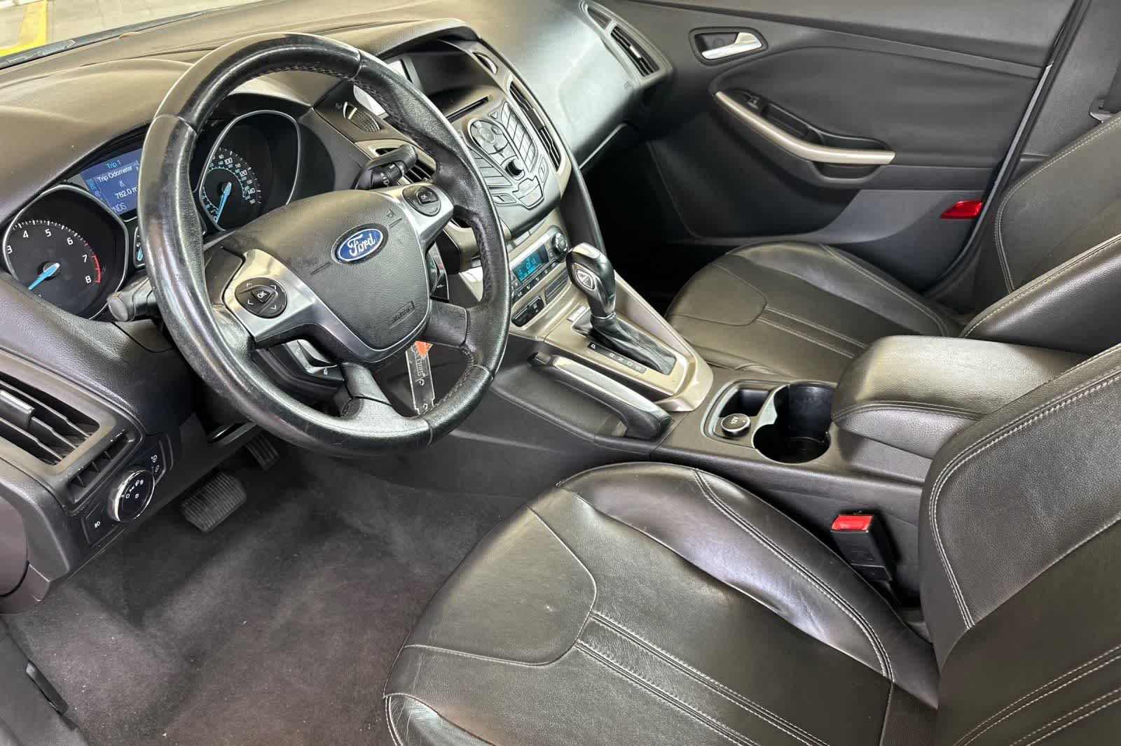 Thumbnail: 2012 Ford Focus - 11