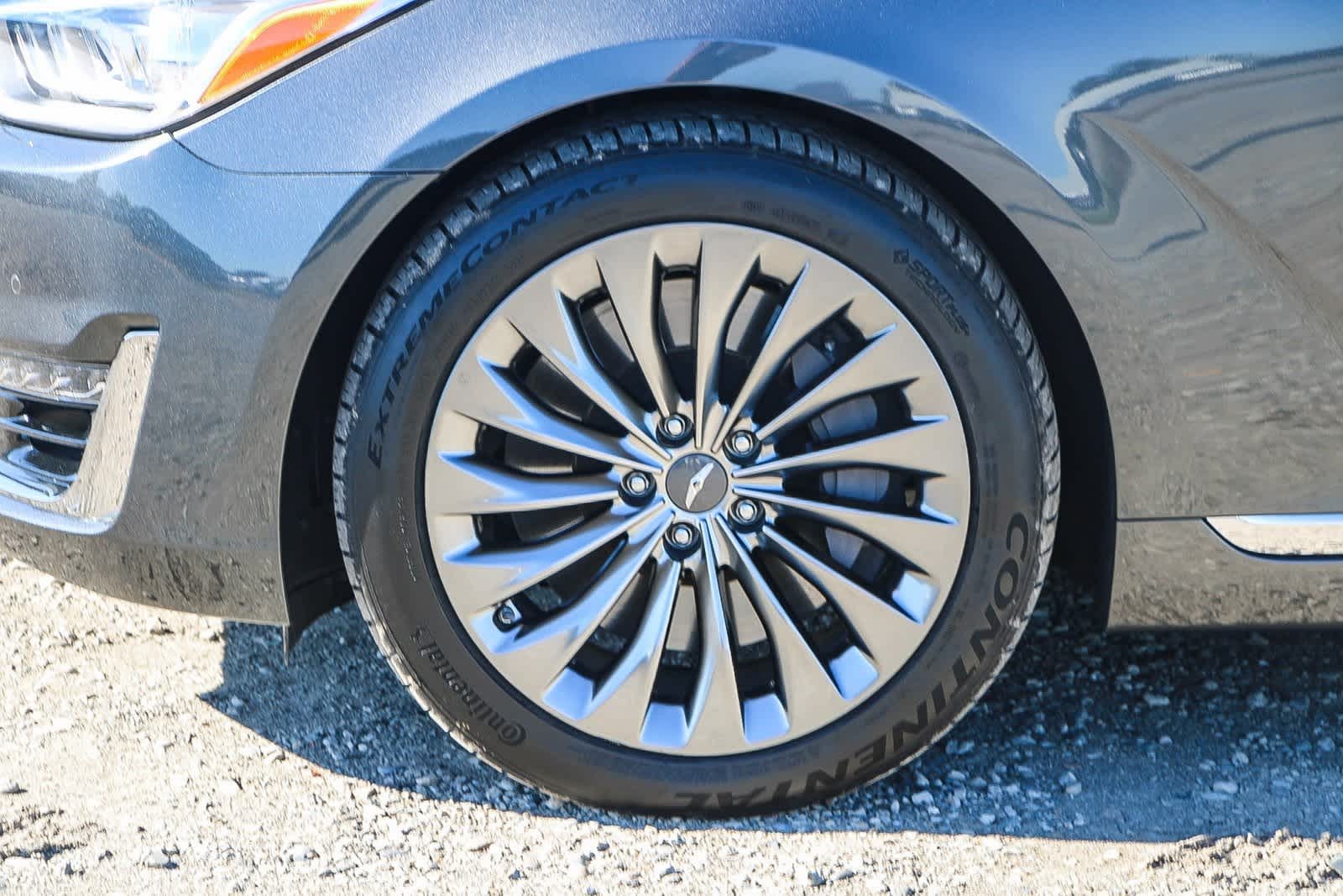 Thumbnail: 2019 Genesis G90 - 9