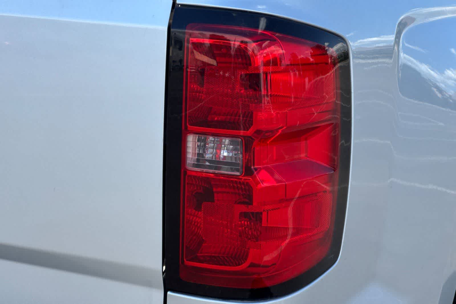 Thumbnail: 2014 Chevrolet Silverado 1500 - 27