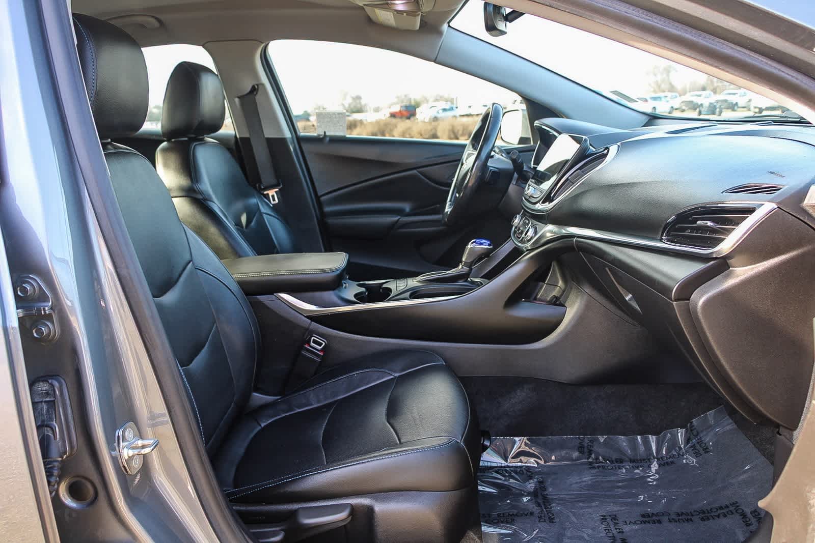 Thumbnail: 2018 Chevrolet Volt - 17