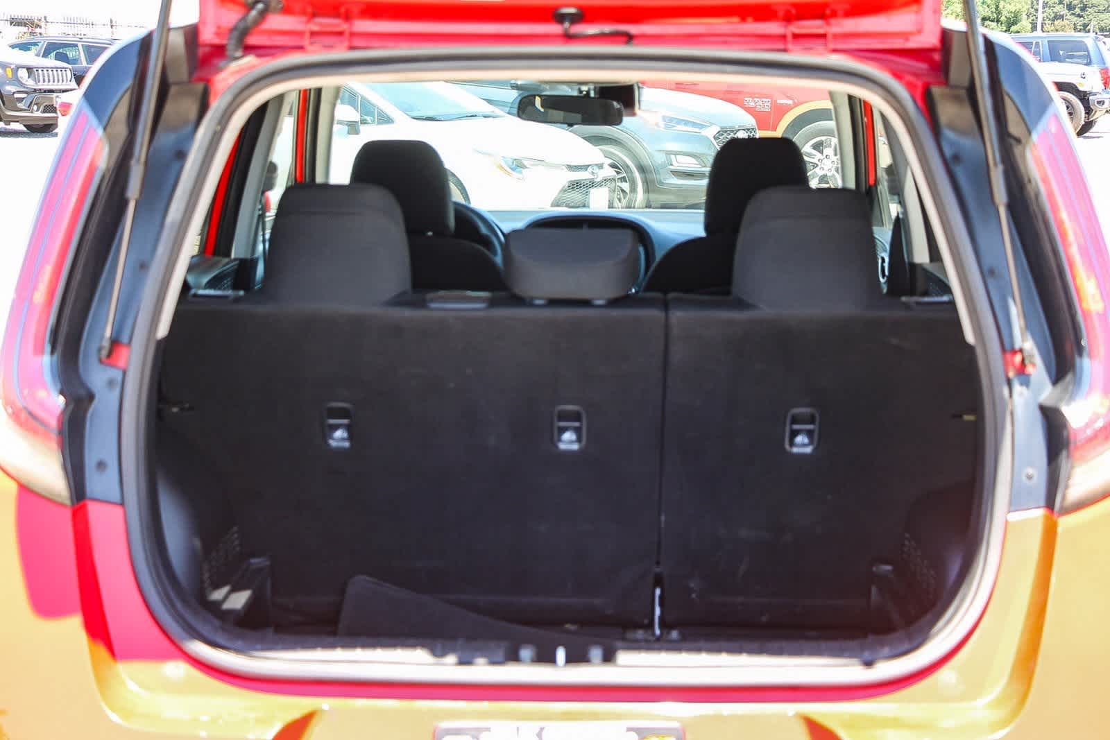 2023 Kia Soul LX 24