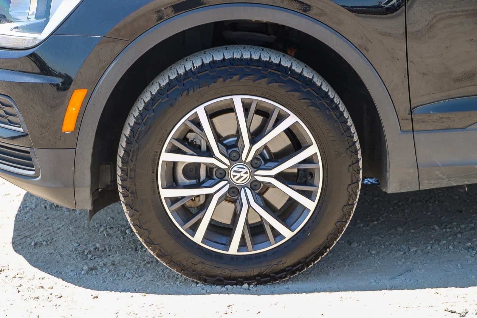 Thumbnail: 2021 Volkswagen Tiguan - 8