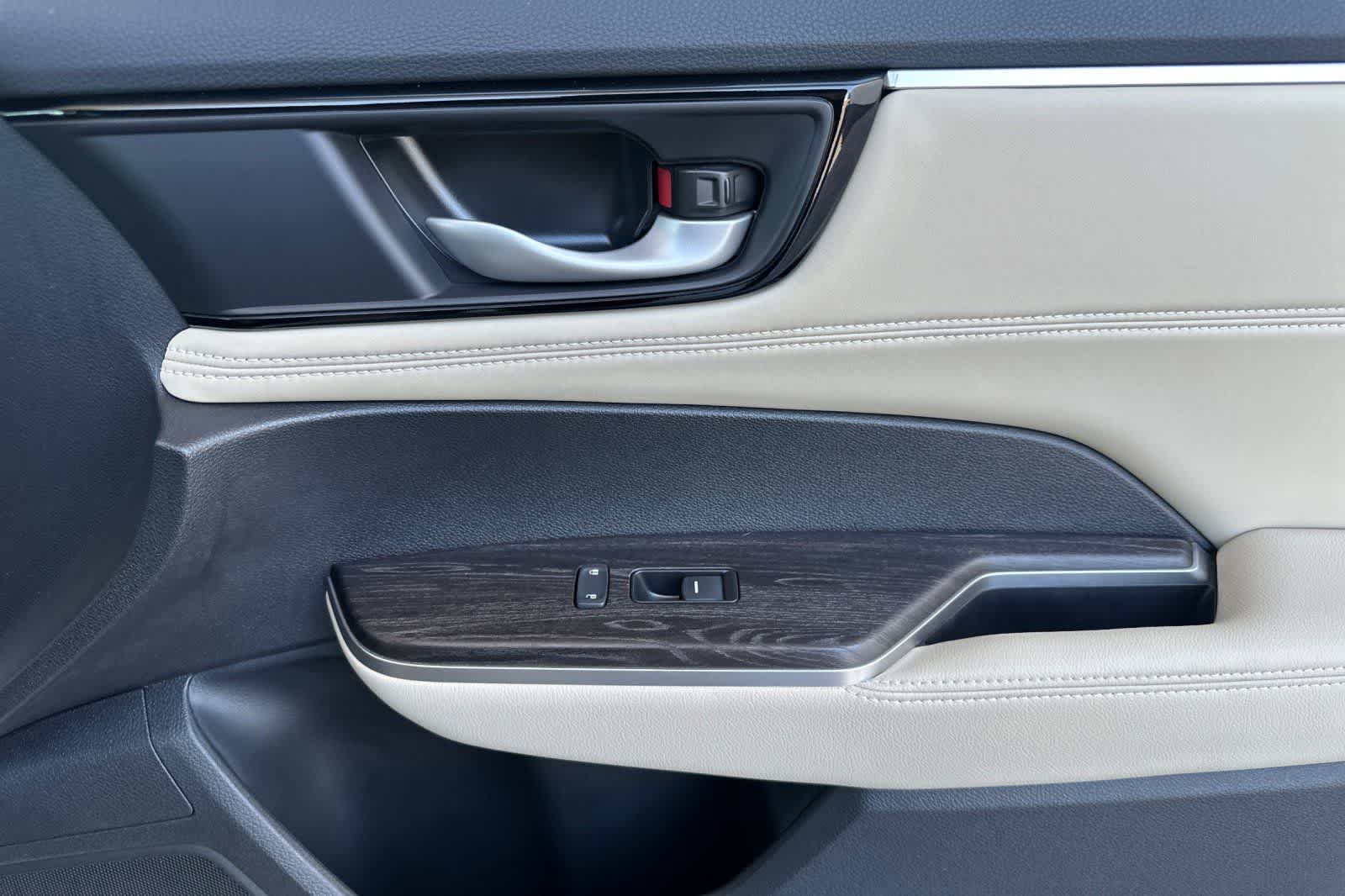 Thumbnail: 2018 Honda Clarity - 18