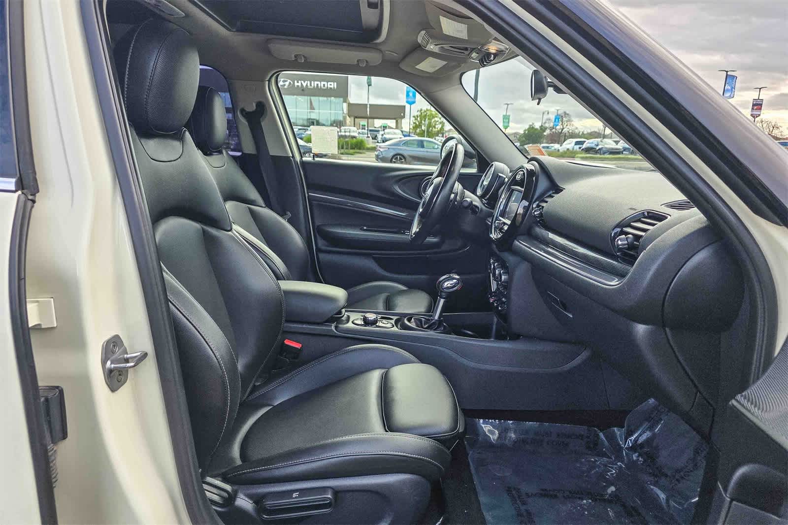 Thumbnail: 2019 MINI Cooper Clubman - 14