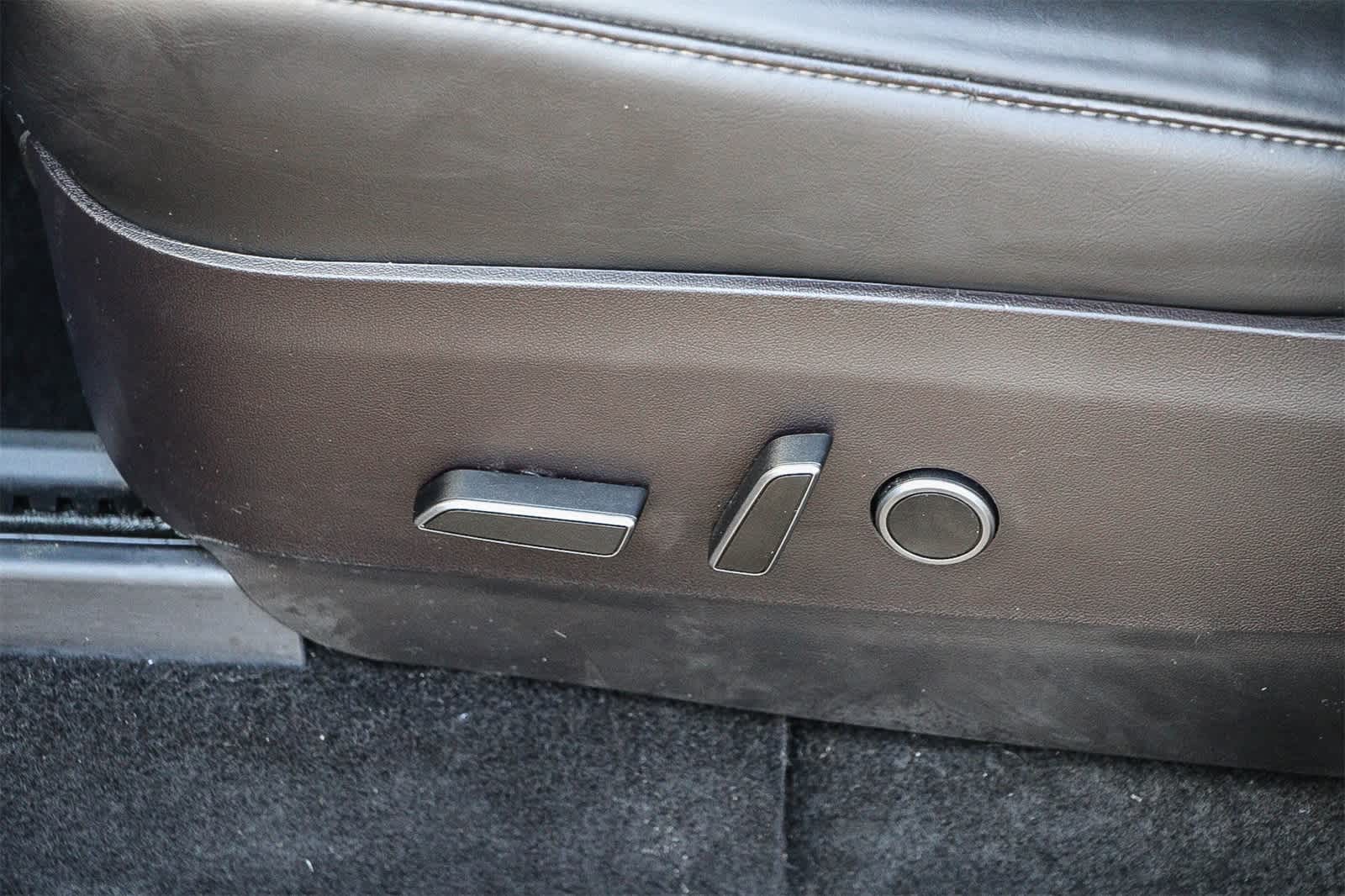 Thumbnail: 2022 Tesla Model Y - 19