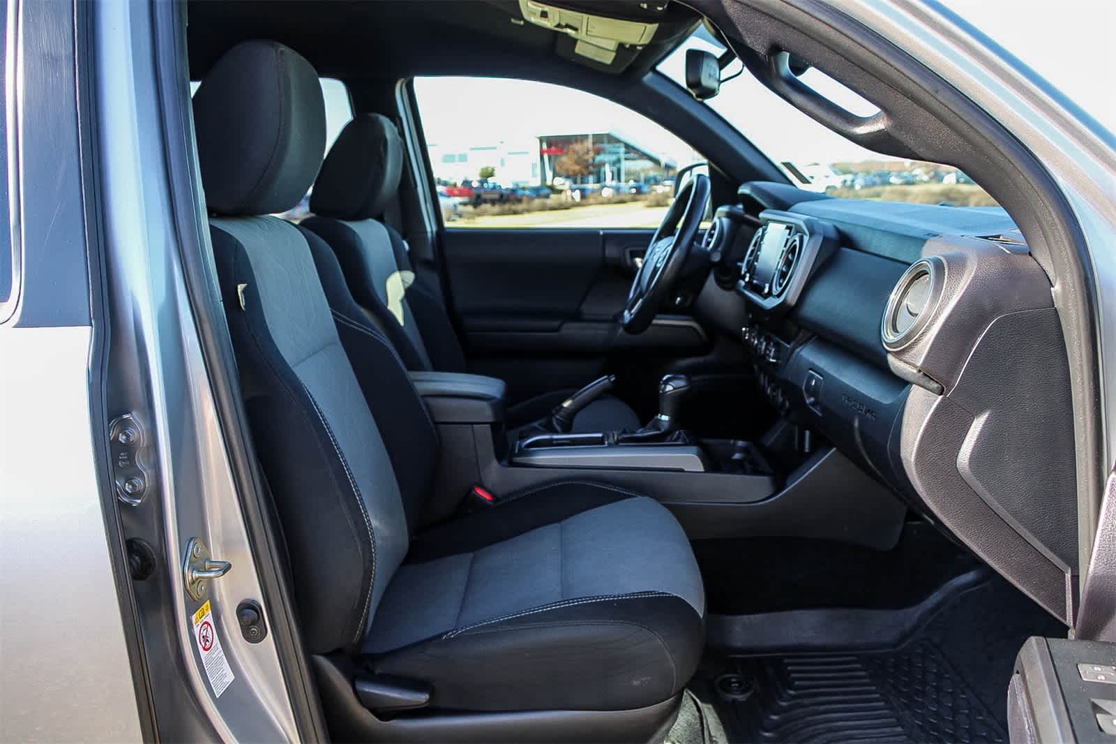 Thumbnail: 2020 Toyota Tacoma - 16